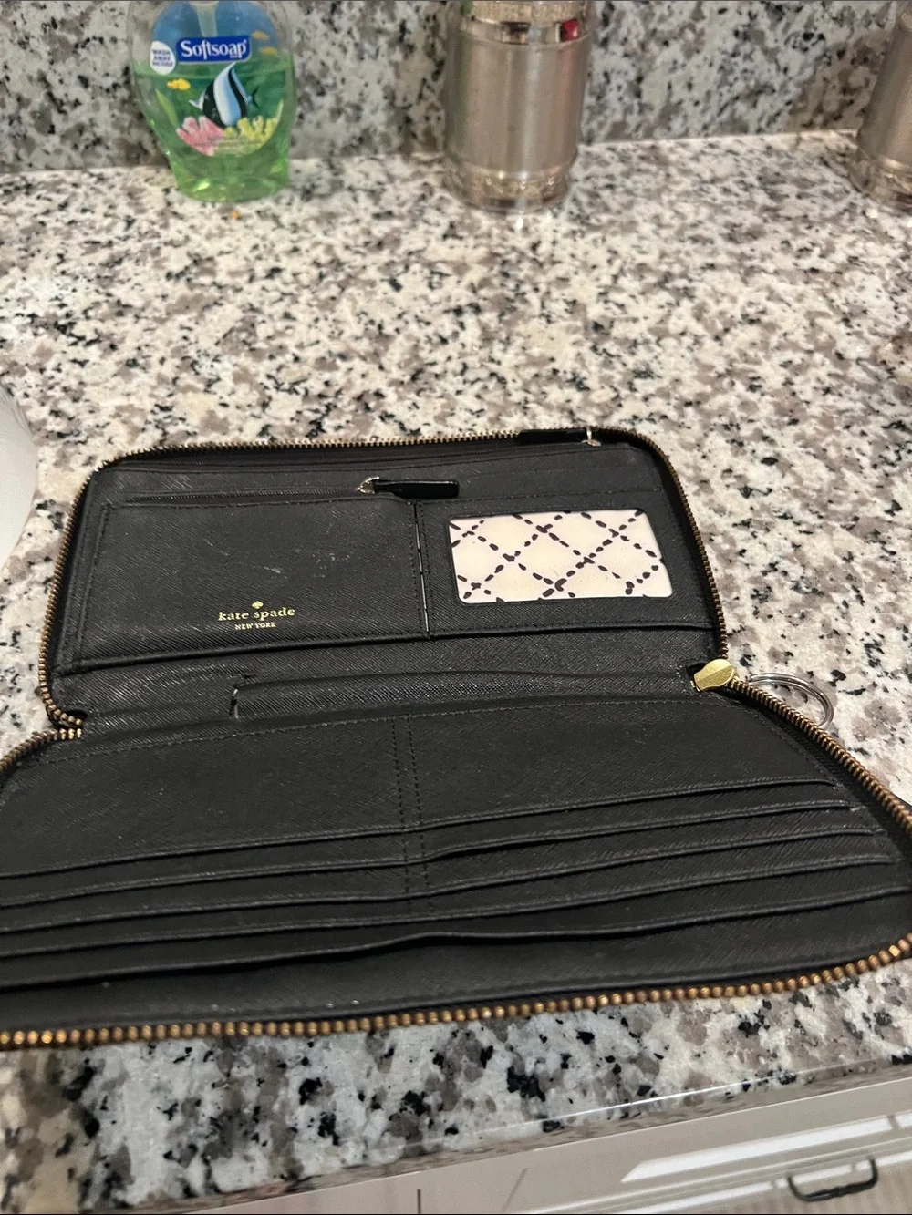 Kate spade wallet / clutch